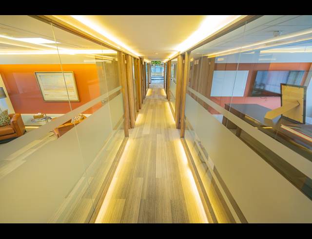 1,135M² OFFICE FOR SALE IN PARKTOWN